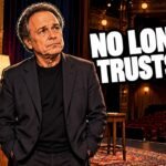 Editorial cartoon of Billy Crystal on the stage of his Broadway show 860, not a photograph